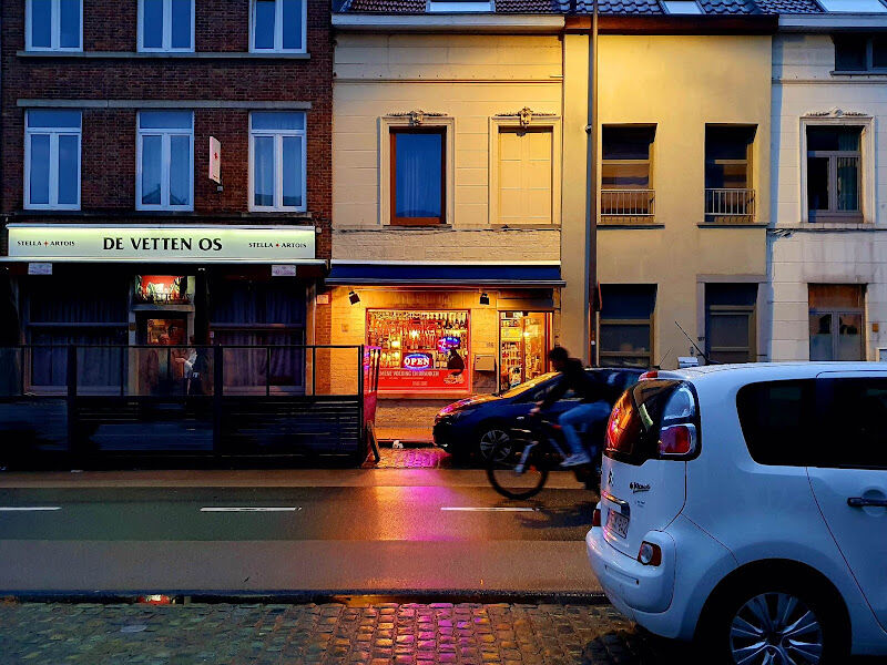 Foto van Night Shop Naznin