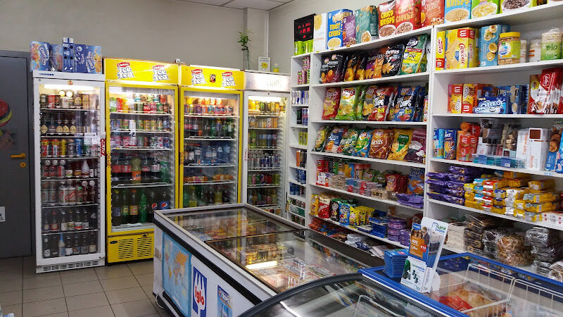 Foto van FOOD PLANET SUPERMARKET