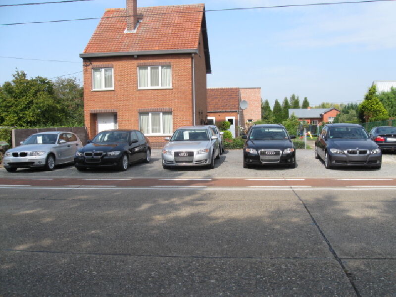 Foto van Autos Yonal