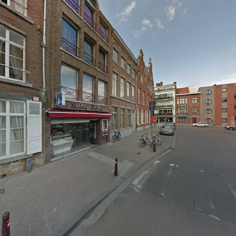 Foto van Dr. Phouthalack Narongsack