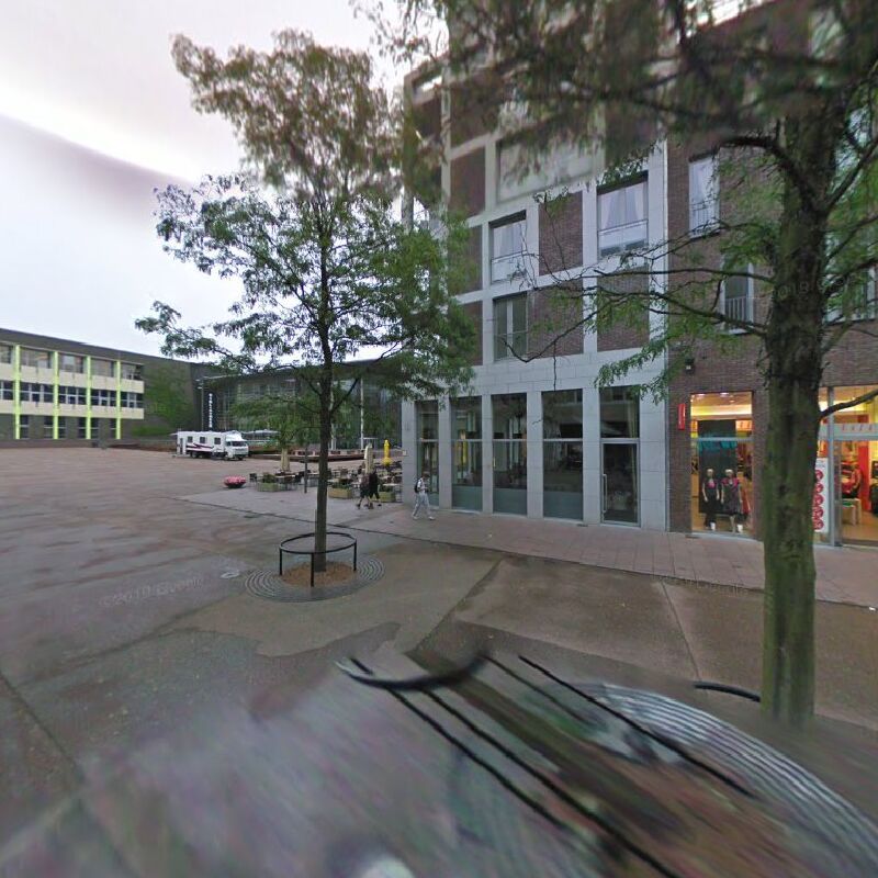 Foto van Store for more