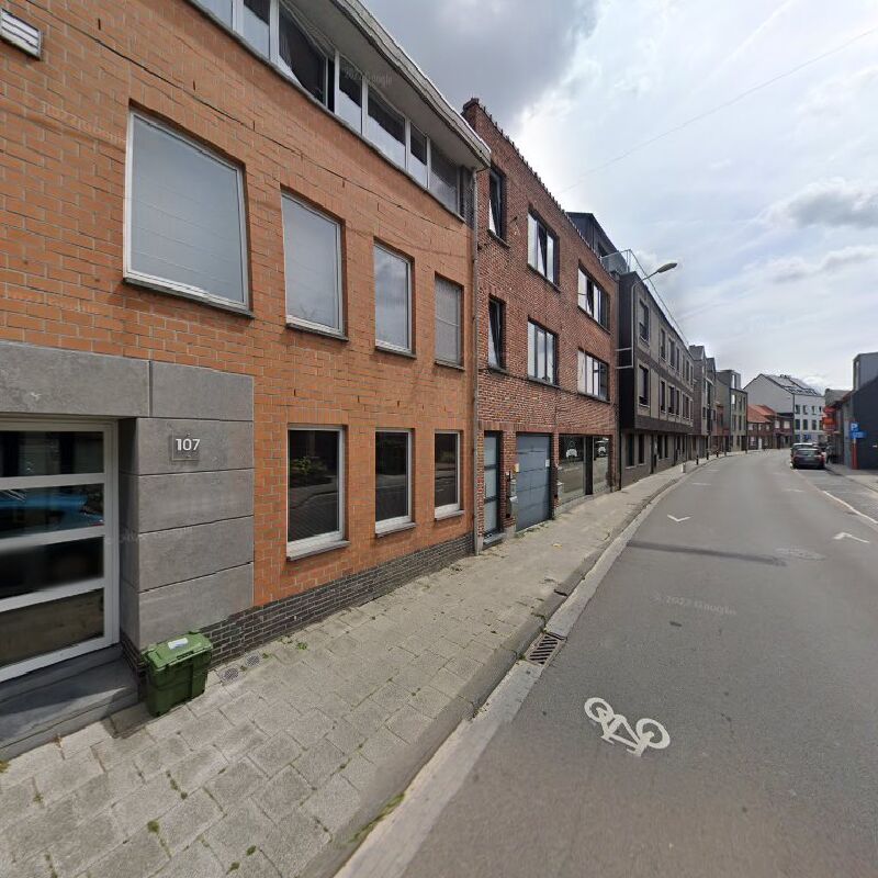 Foto van Van De Perre Evi