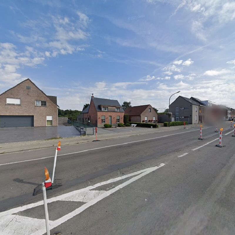 Foto van Totaalinrichting V&S - schilderen, behangen, schrijnwerken, gordijnen, maatkasten